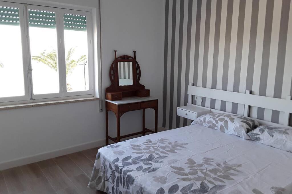 Lo Pagán Piso En Primera Linea Con Wifi Y Vistas Al Mar מראה חיצוני תמונה